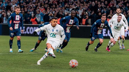Alexis Sánchez jugadores chilenos en febrero 2023 Alexis Sánchez jugadores chilenos en febrero 2023