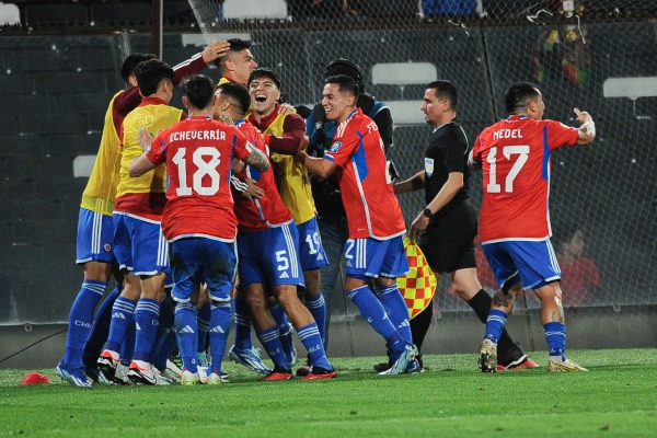 Resumen Chile vs Perú Eliminatorias Mundial 2026